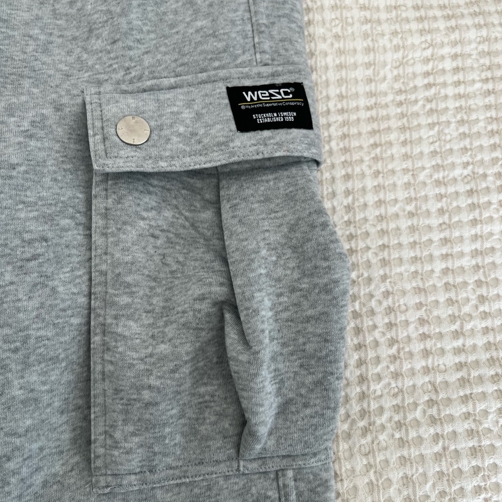 NWT unisex grey joggers - Picture 3 of 8
